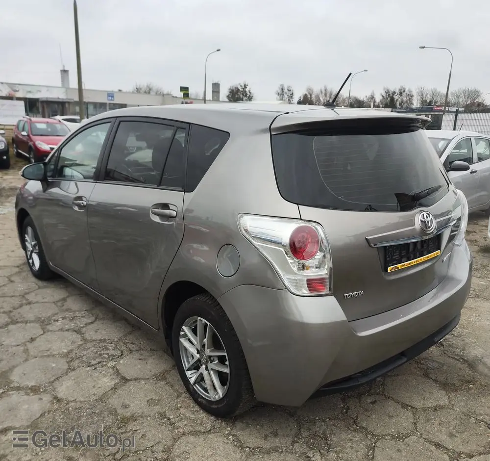 TOYOTA Verso 1.8 Executive