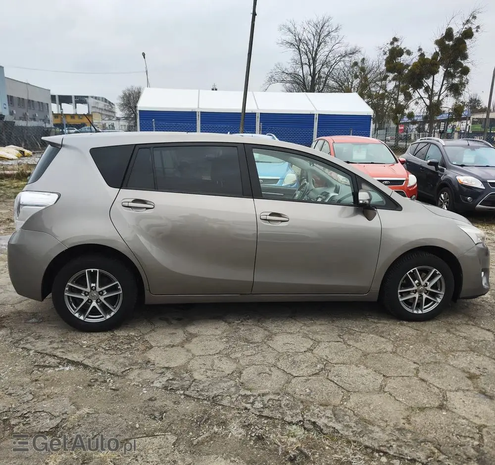 TOYOTA Verso 1.8 Executive