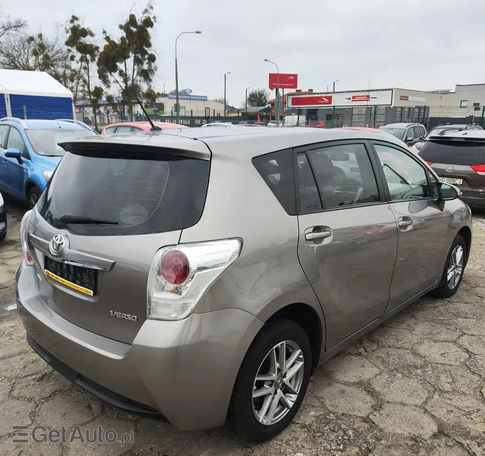 TOYOTA Verso 1.8 Executive