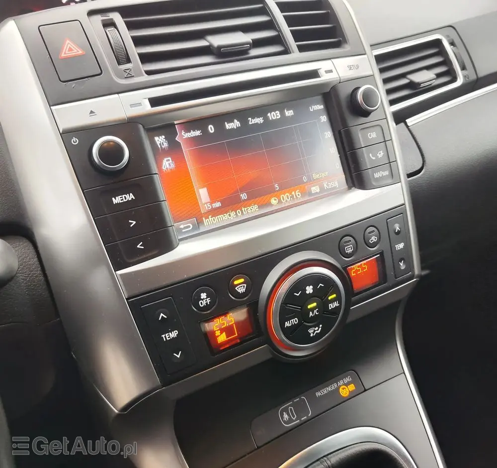 TOYOTA Verso 1.8 Executive