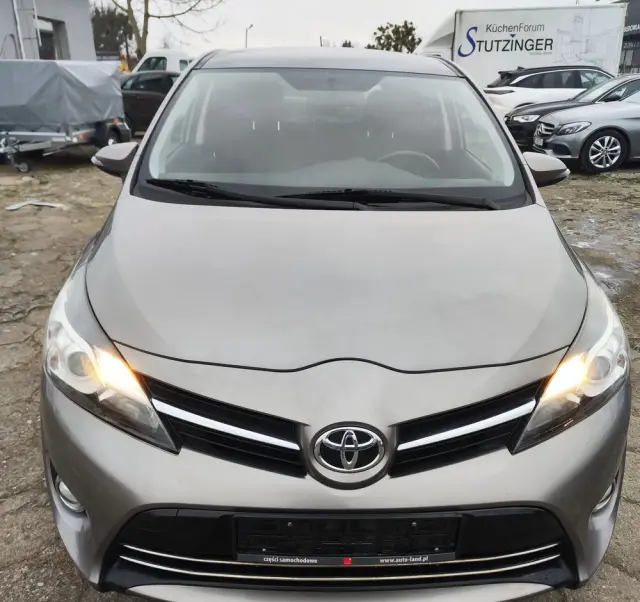 TOYOTA Verso 1.8 Executive