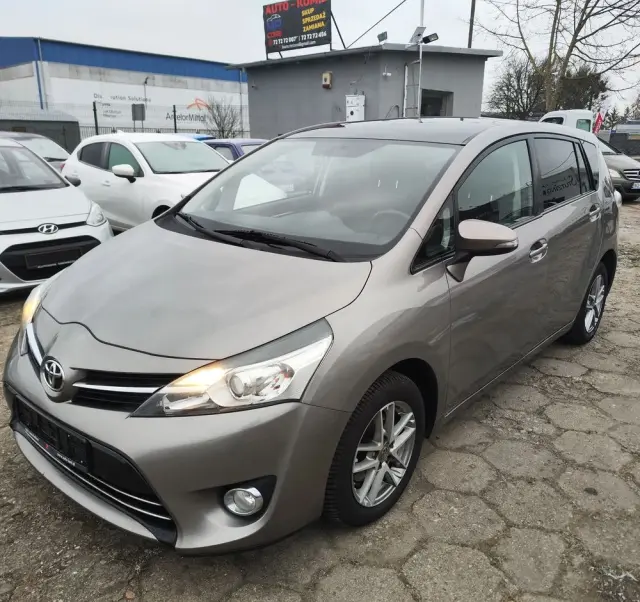 TOYOTA Verso 1.8 Executive
