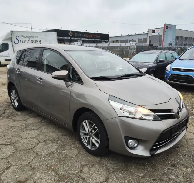 TOYOTA Verso 1.8 Executive