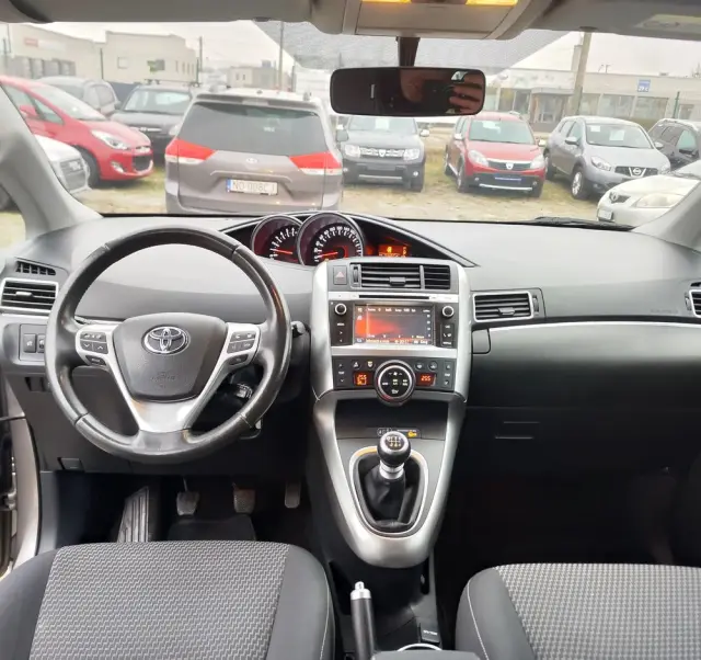 TOYOTA Verso 1.8 Executive