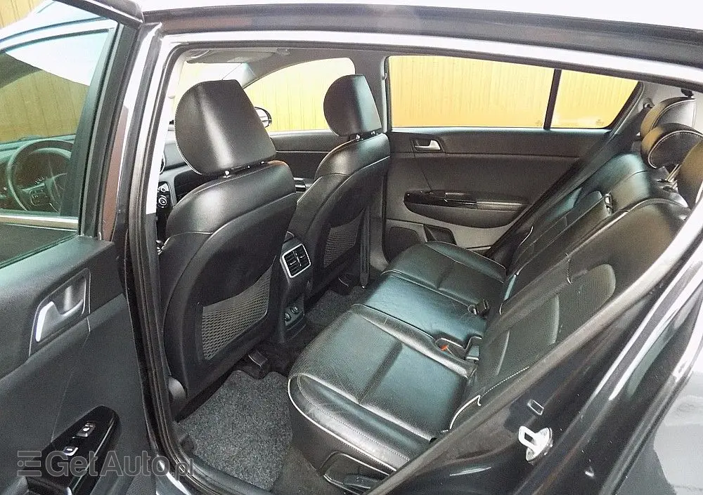 KIA Sportage 1.6 GDI 2WD Dream-Team Edition