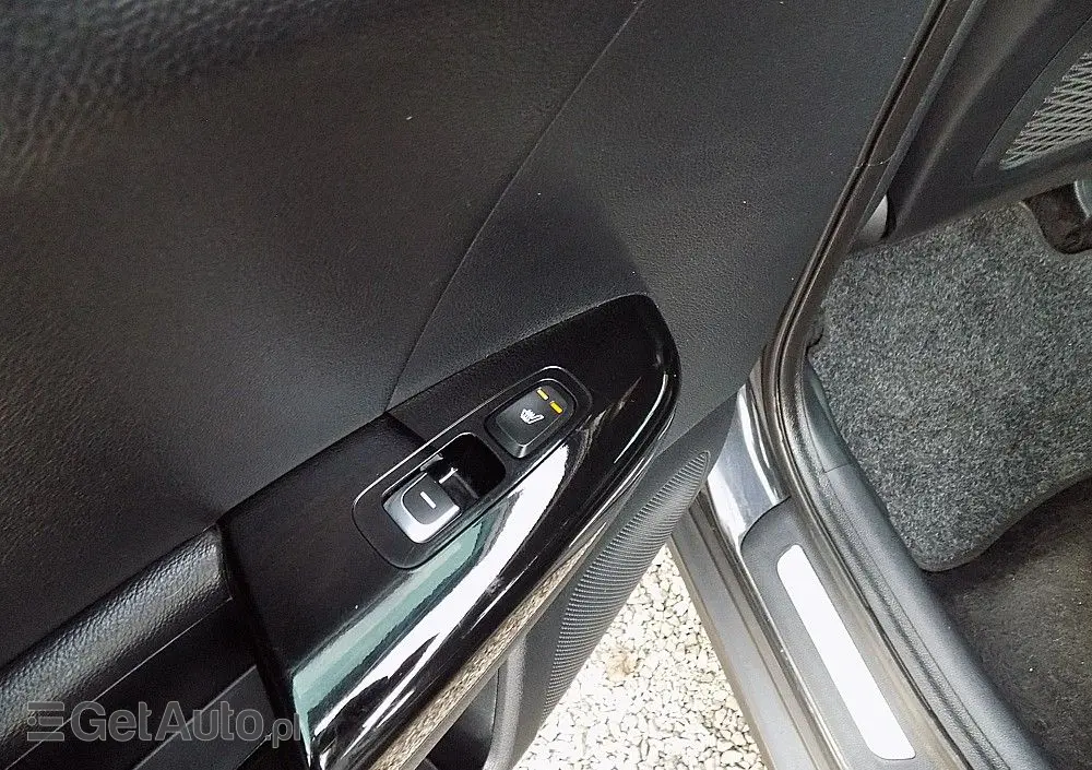 KIA Sportage 1.6 GDI 2WD Dream-Team Edition