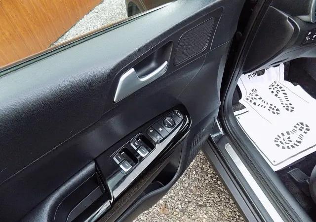 KIA Sportage 1.6 GDI 2WD Dream-Team Edition