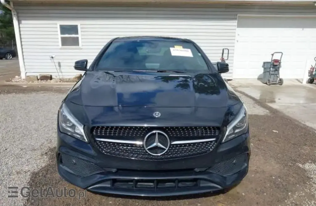 MERCEDES-BENZ CLA 