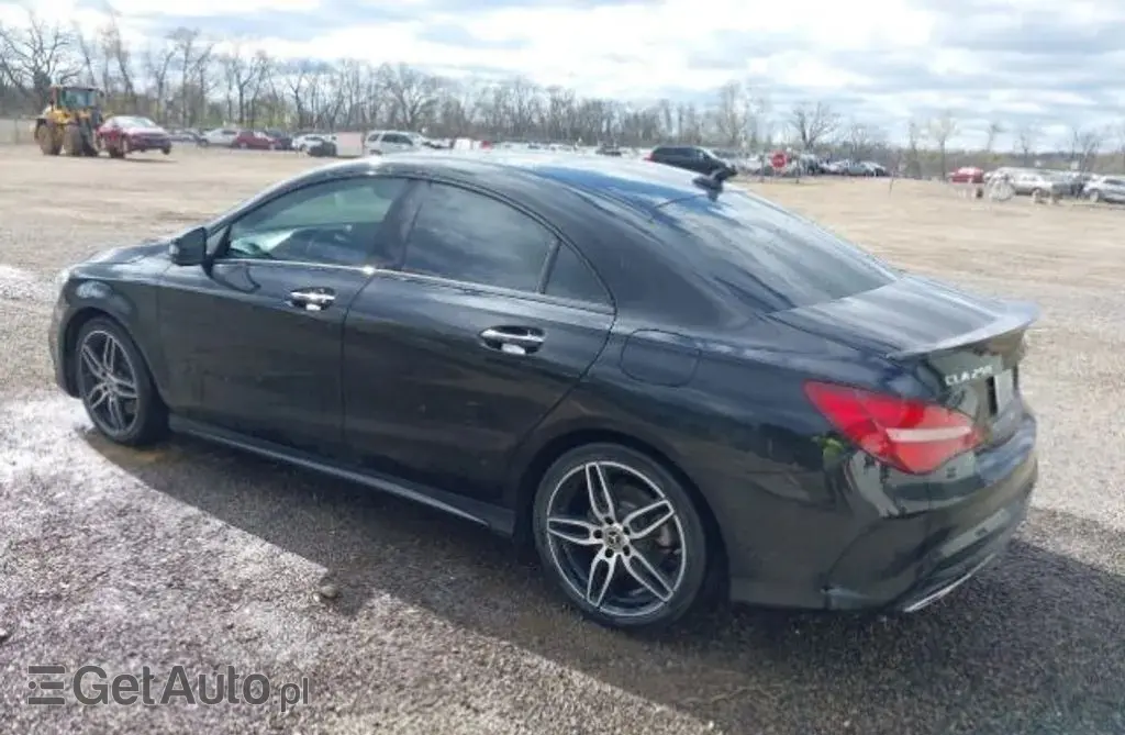MERCEDES-BENZ CLA 