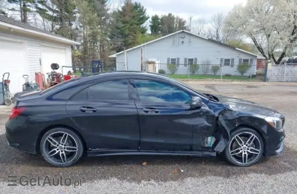 MERCEDES-BENZ CLA 
