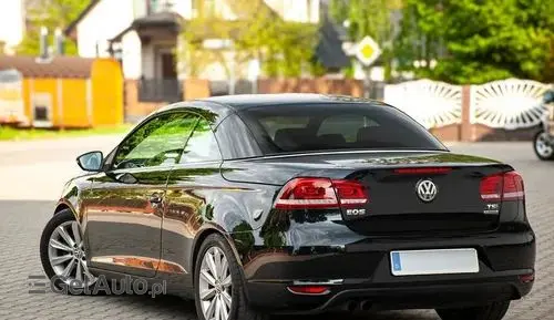 VOLKSWAGEN Eos 