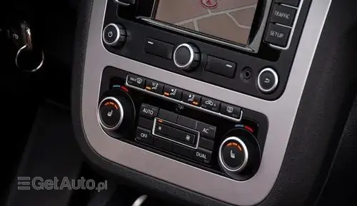 VOLKSWAGEN Eos 