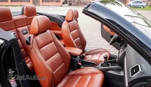 VOLKSWAGEN Eos 