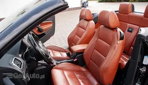 VOLKSWAGEN Eos 