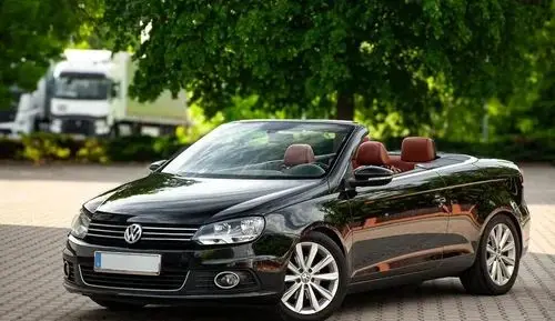 VOLKSWAGEN Eos 