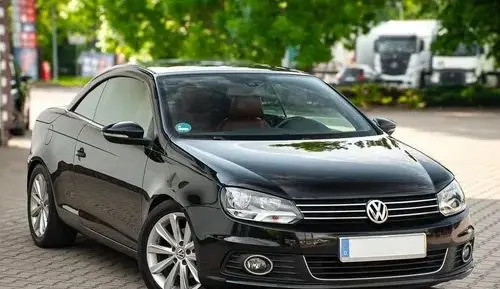 VOLKSWAGEN Eos 