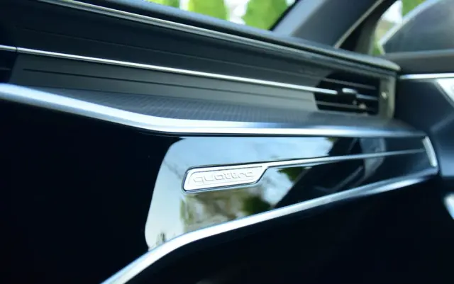 AUDI RS6 Avant TFSI mHEV Quattro Tiptronic