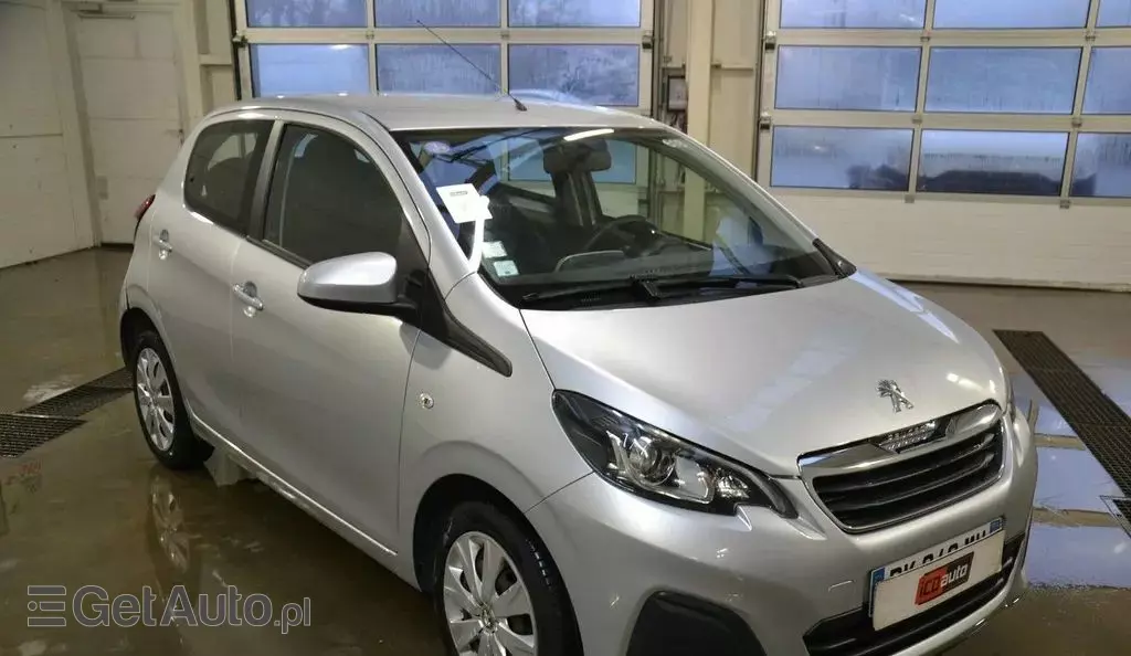 PEUGEOT 108 