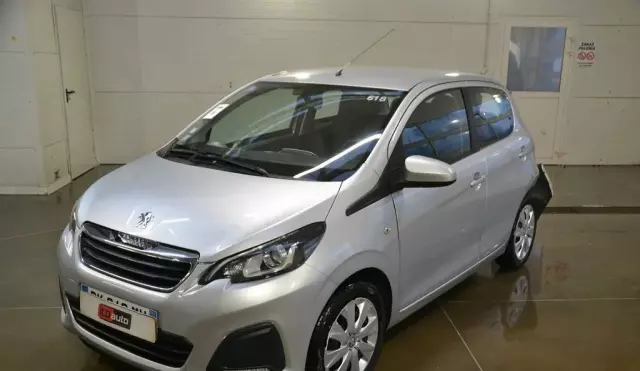 PEUGEOT 108 