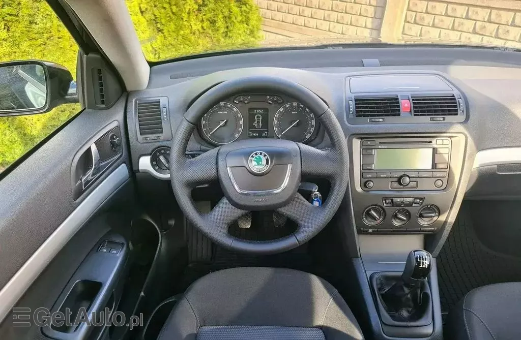 SKODA Octavia 