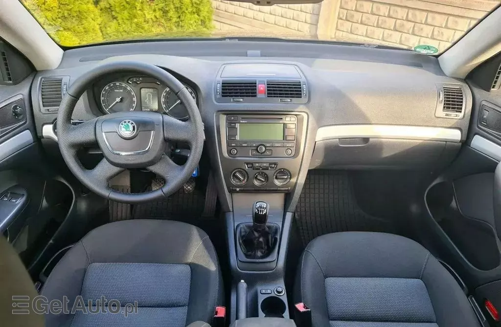 SKODA Octavia 