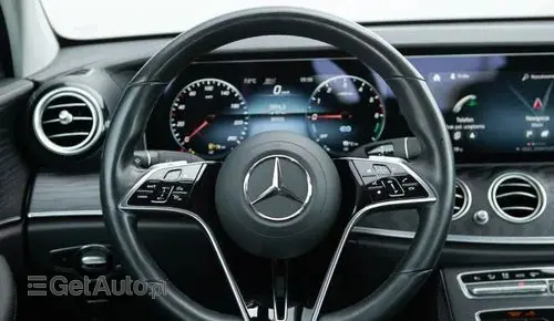 MERCEDES-BENZ Klasa E 