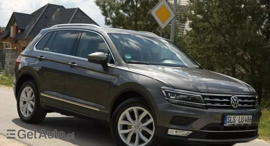 VOLKSWAGEN Tiguan 