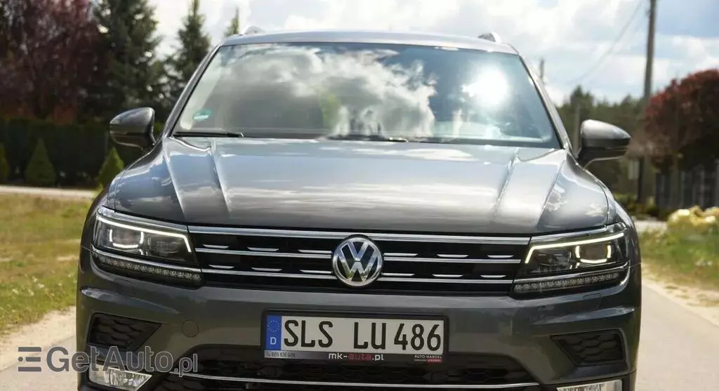 VOLKSWAGEN Tiguan 
