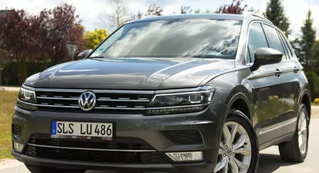 VOLKSWAGEN Tiguan 