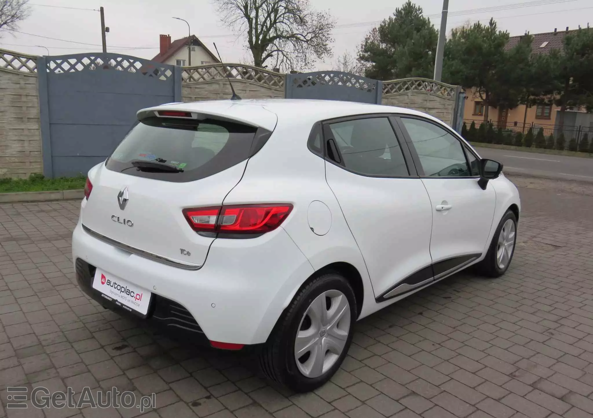 RENAULT Clio 