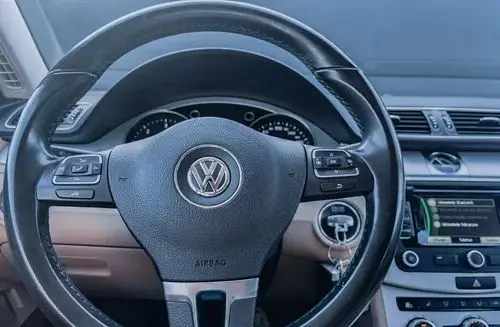 VOLKSWAGEN CC 