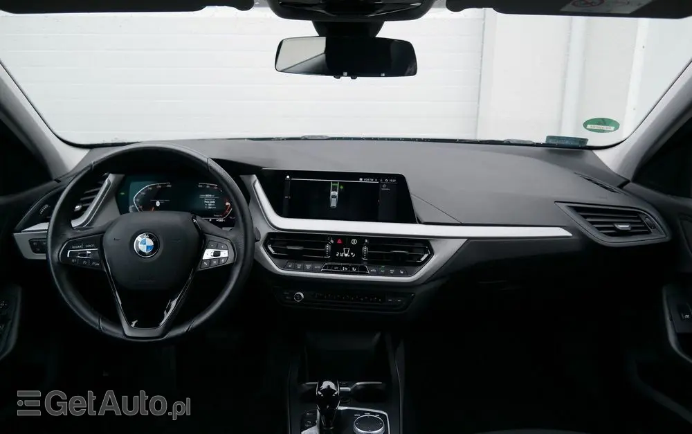 BMW Seria 1 118i Advantage