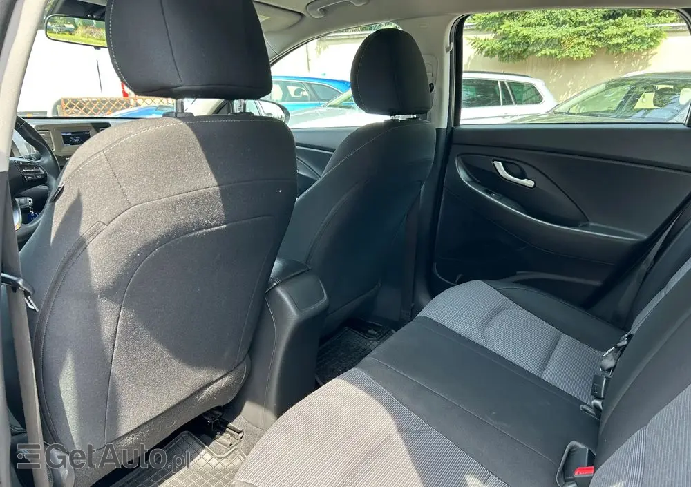 HYUNDAI I30 1.5 DPI Classic +