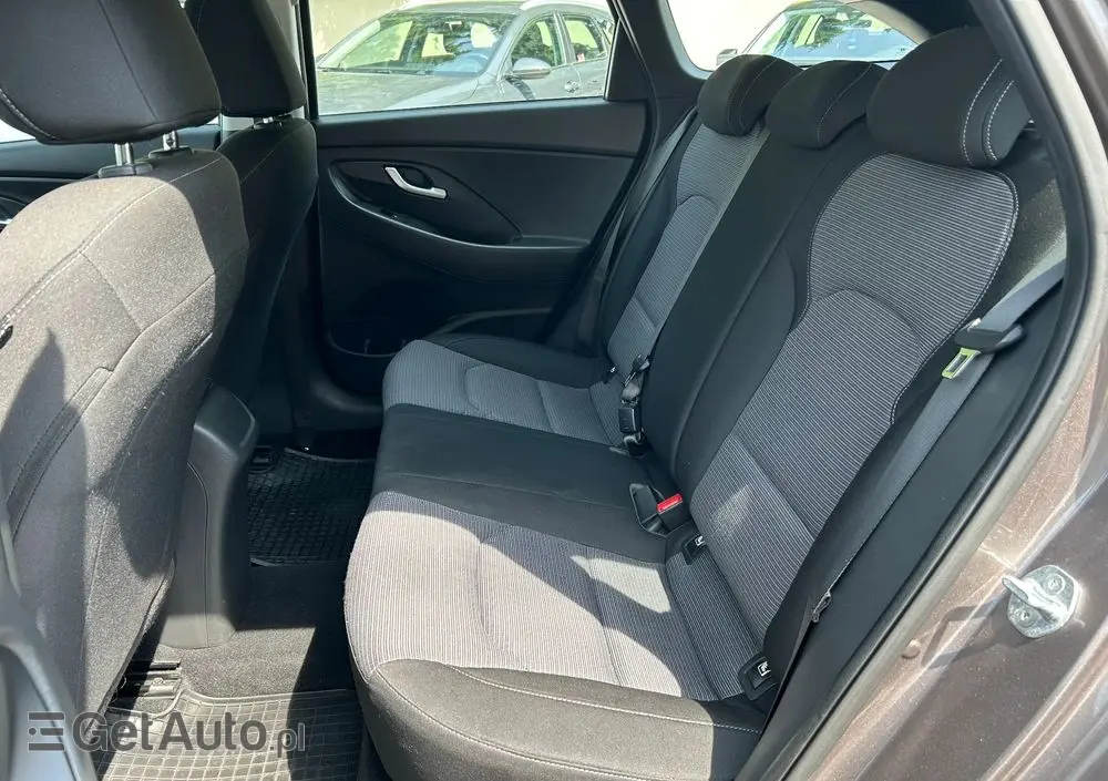 HYUNDAI I30 1.5 DPI Classic +