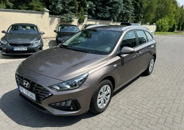 HYUNDAI I30 1.5 DPI Classic +