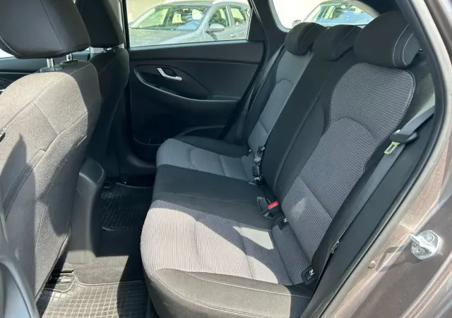 HYUNDAI I30 1.5 DPI Classic +