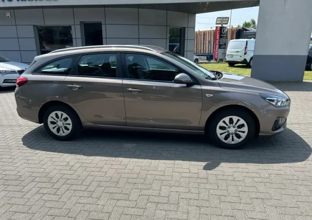 HYUNDAI I30 1.5 DPI Classic +