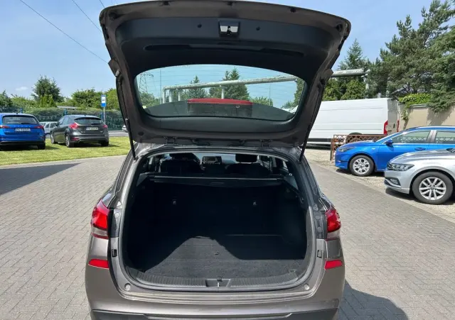 HYUNDAI I30 1.5 DPI Classic +