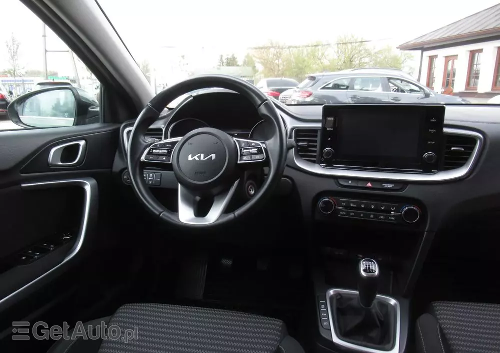KIA Ceed 1.5 T-GDI M