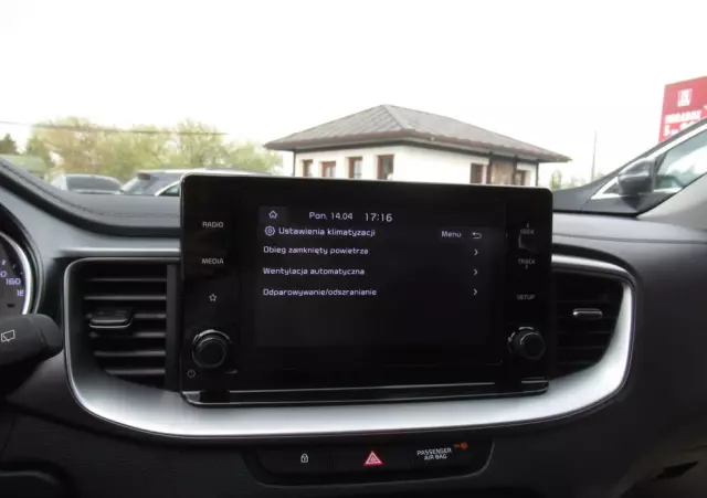 KIA Ceed 1.5 T-GDI M