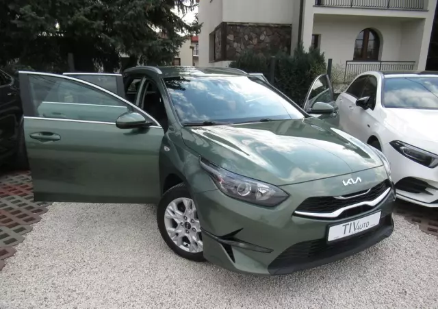 KIA Ceed 1.5 T-GDI M