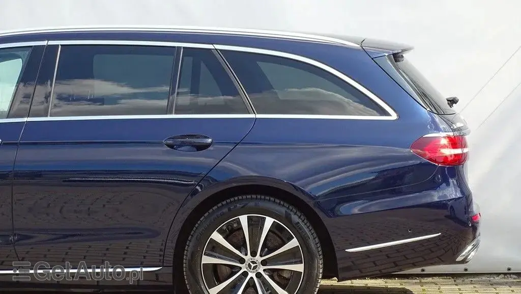 MERCEDES-BENZ Klasa E 