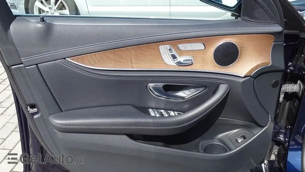 MERCEDES-BENZ Klasa E 