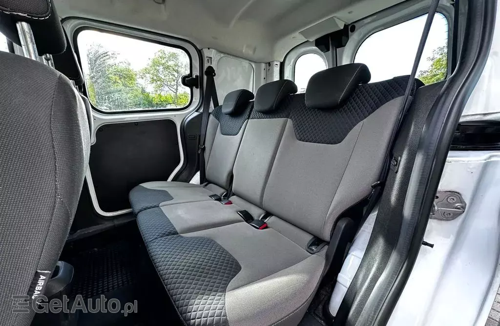 FORD Transit Courier 
