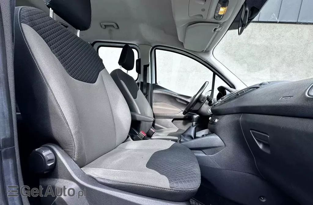 FORD Transit Courier 