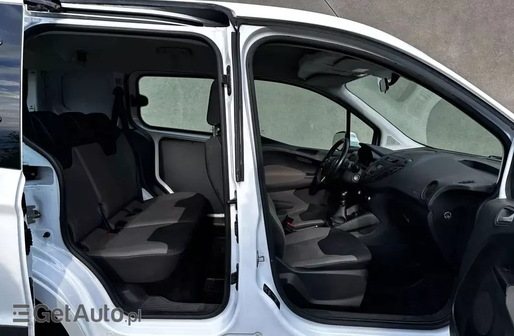 FORD Transit Courier 