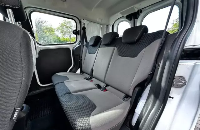 FORD Transit Courier 