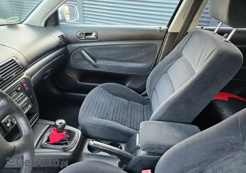 VOLKSWAGEN Passat 1.8 5V Turbo Comfortline