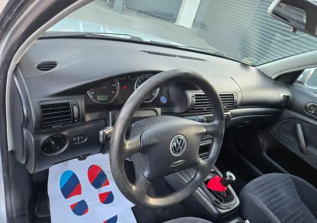 VOLKSWAGEN Passat 1.8 5V Turbo Comfortline