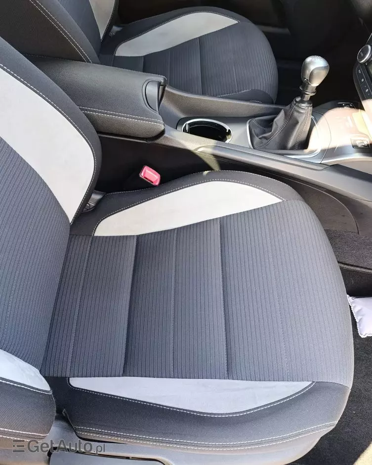 TOYOTA Avensis 2.0 D-4D Premium